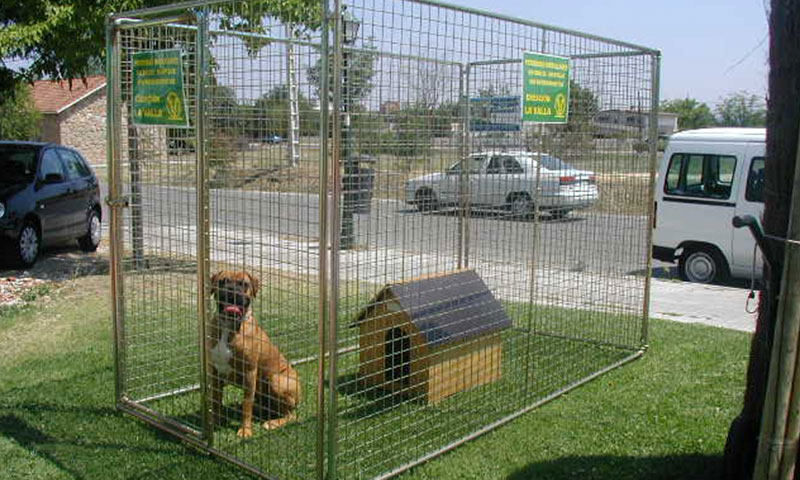 protección y seguridad con vallas para los animales